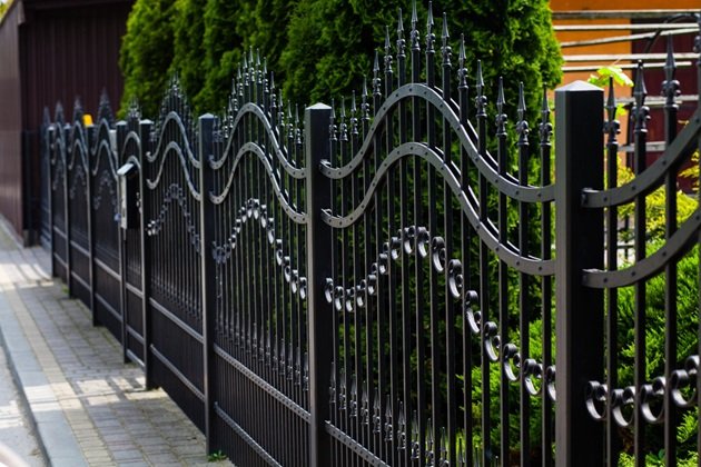 Available designs for metal fencing